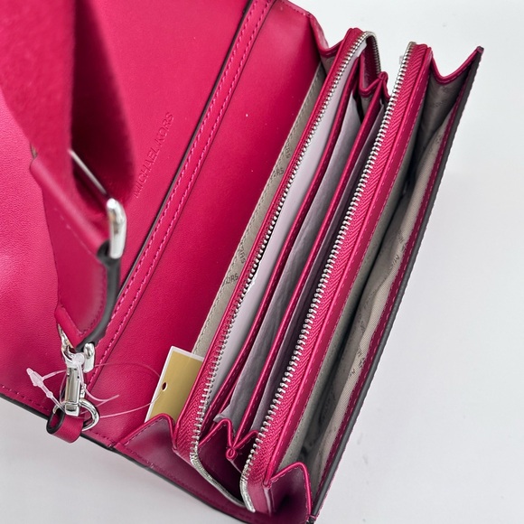 MICHAEL KORS
Jet Set Large Ombré Signature Logo Crossbody Bag Dark Raspberry - Picture 10 of 15